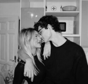 رواية شظاية البلور (كاملة) جميع فصول الرواية بقلم انجي عصام